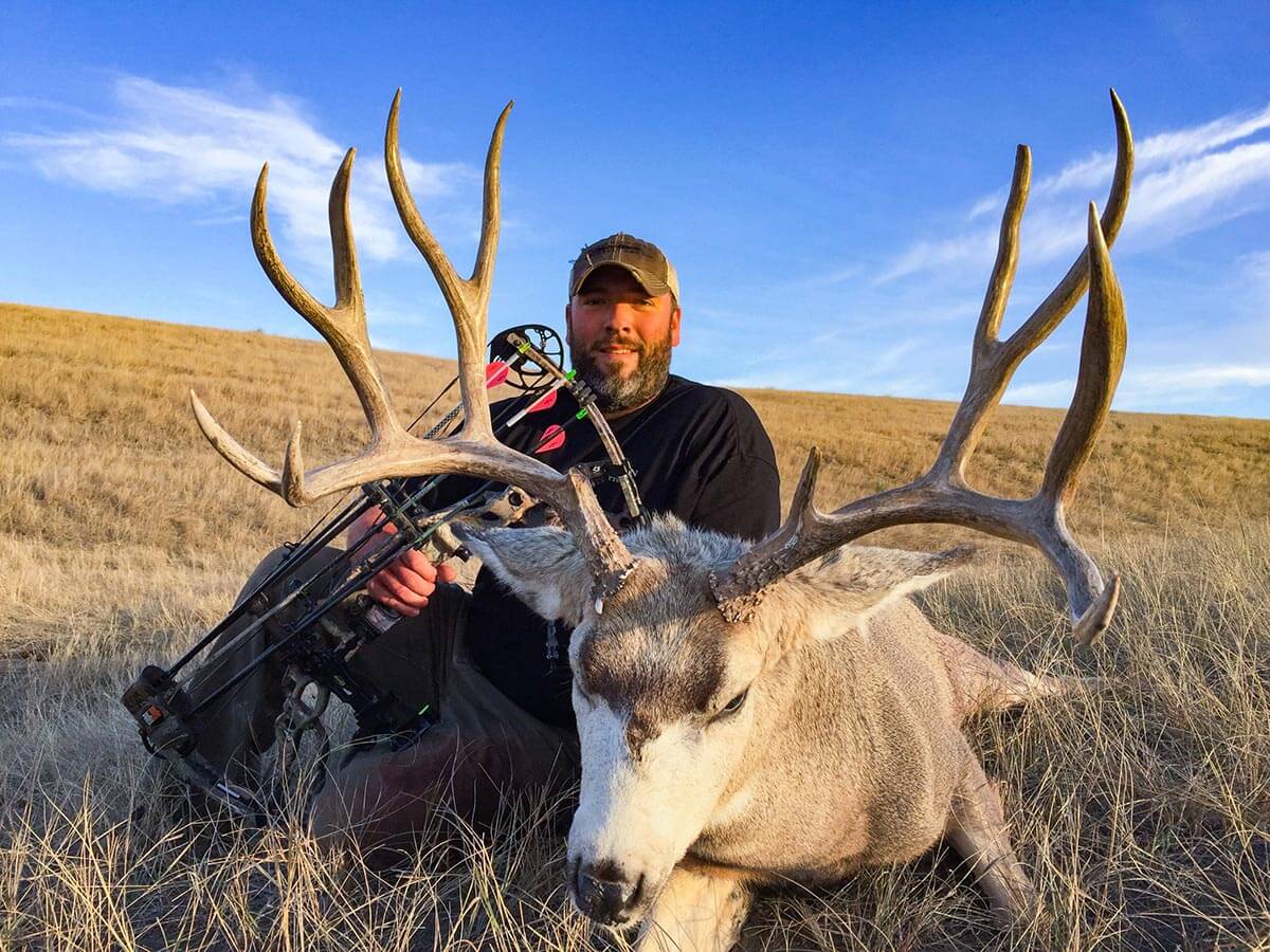 Archery Mule Deer Hunts in South Dakota BMO Hunts